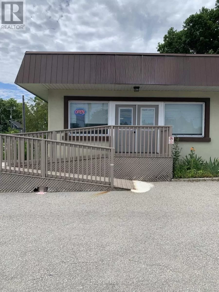 Offices for rent: #1 - 7896 Yonge Street, Innisfil (Stroud), Ontario L9S 1A8