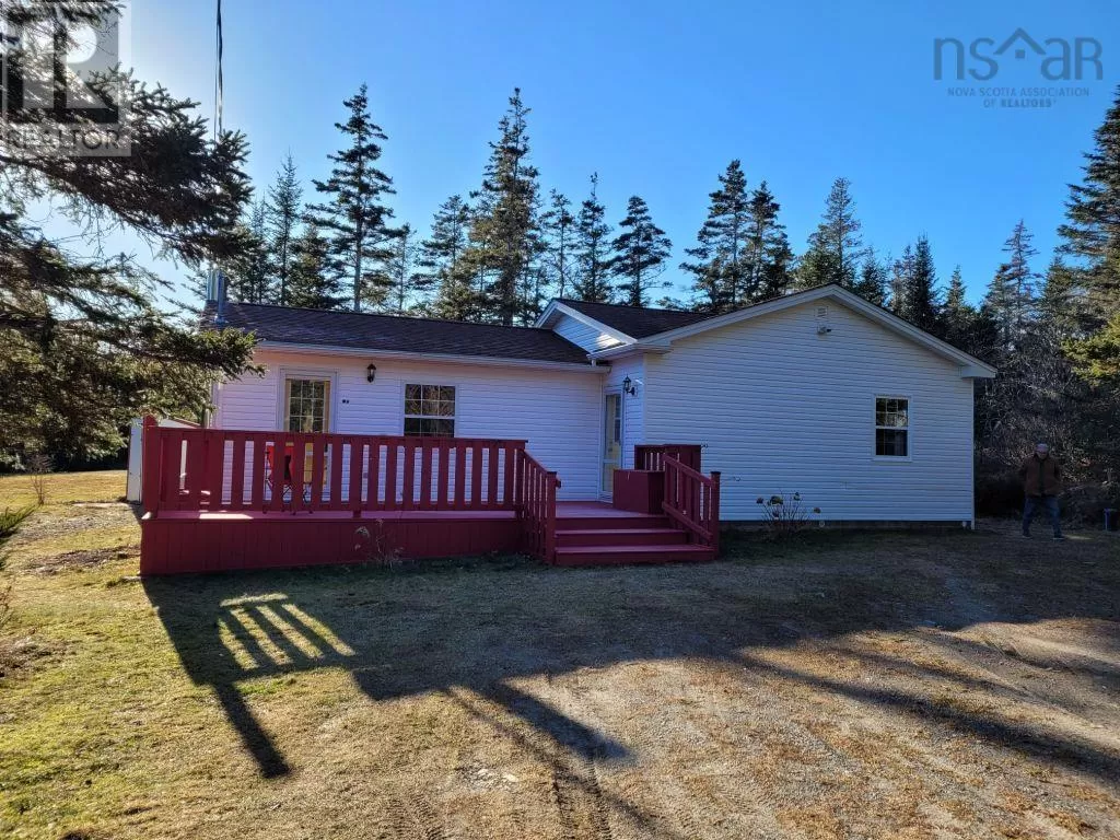 House for rent: 10 Howard Stevens Walk, Clam Harbour, Nova Scotia B0J 2L0