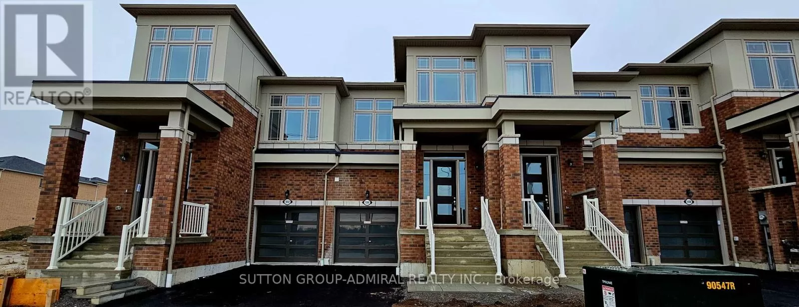 Row / Townhouse for rent: 1004 Crowsnest Hollow, Pickering, Ontario L1X 0P4