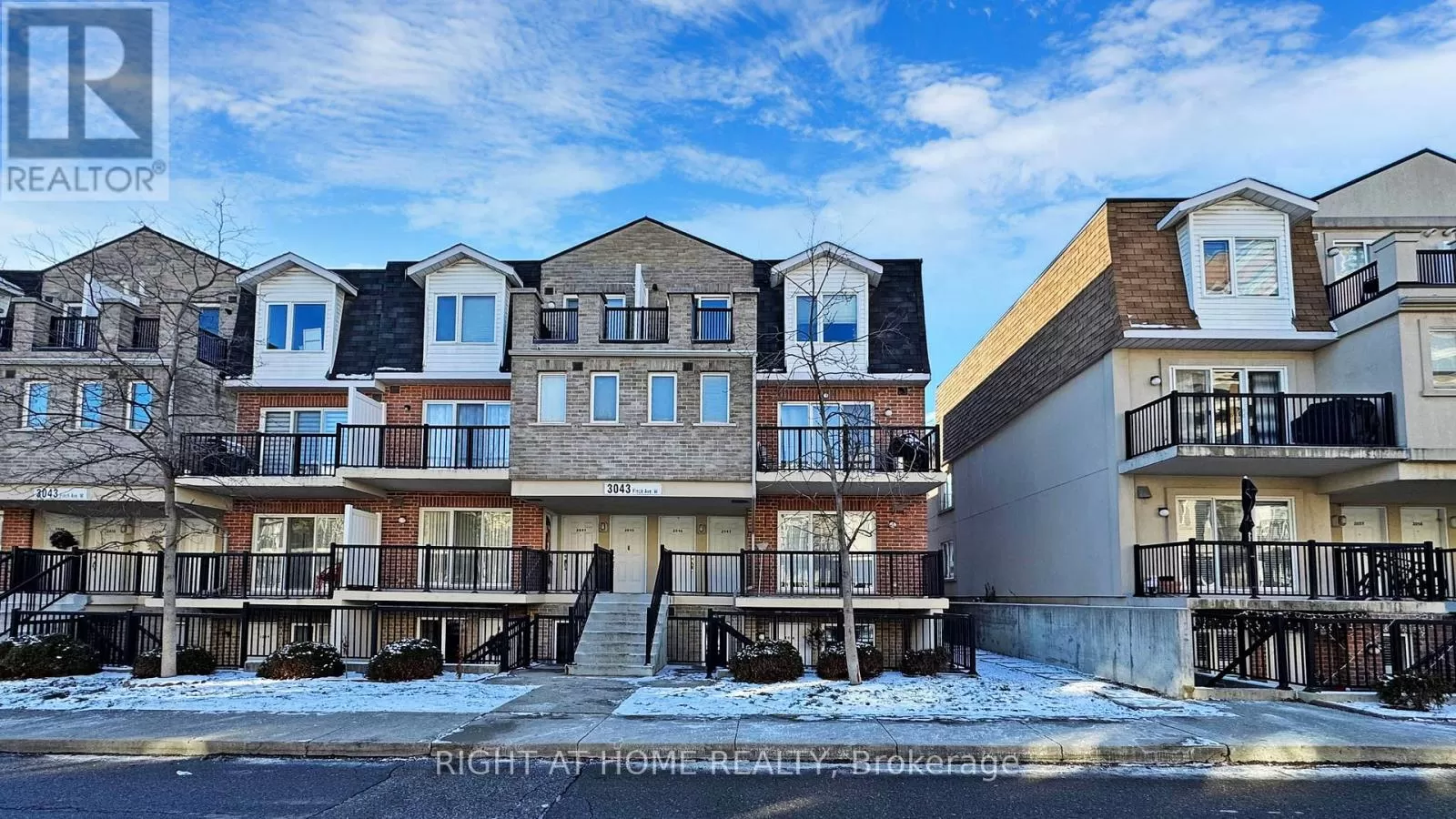 Row / Townhouse for rent: 1016 - 3043 Finch Avenue W, Toronto, Ontario M9M 0A4