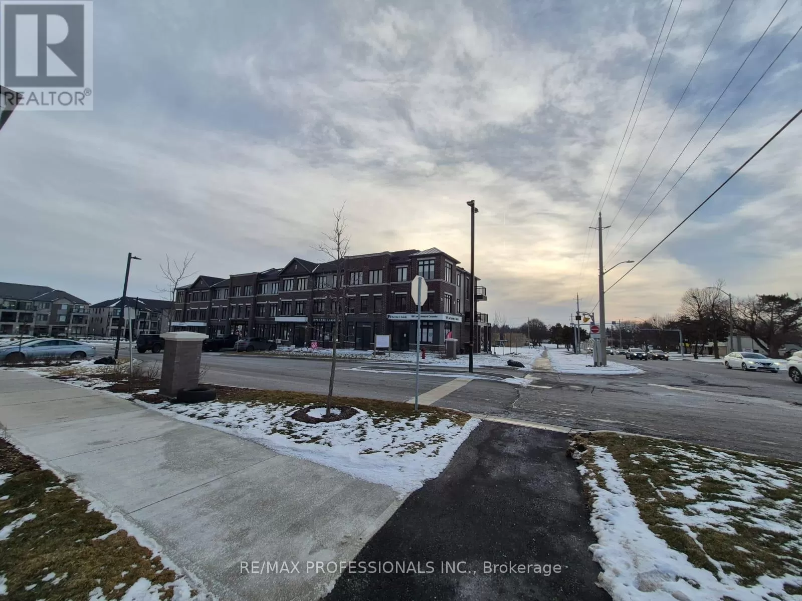 102 - 585 Colborne Street, Brantford, Ontario N3S 0K4