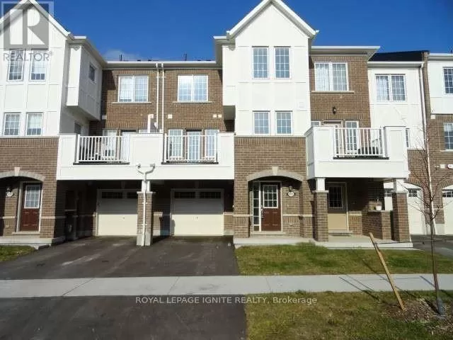 Row / Townhouse for rent: 1022 Dragonfly Avenue, Pickering, Ontario L1X 0E9