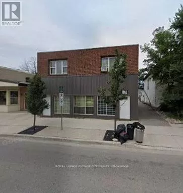 Residential Commercial Mix for rent: 1042 Dundas Street, London, Ontario N5W 3A5