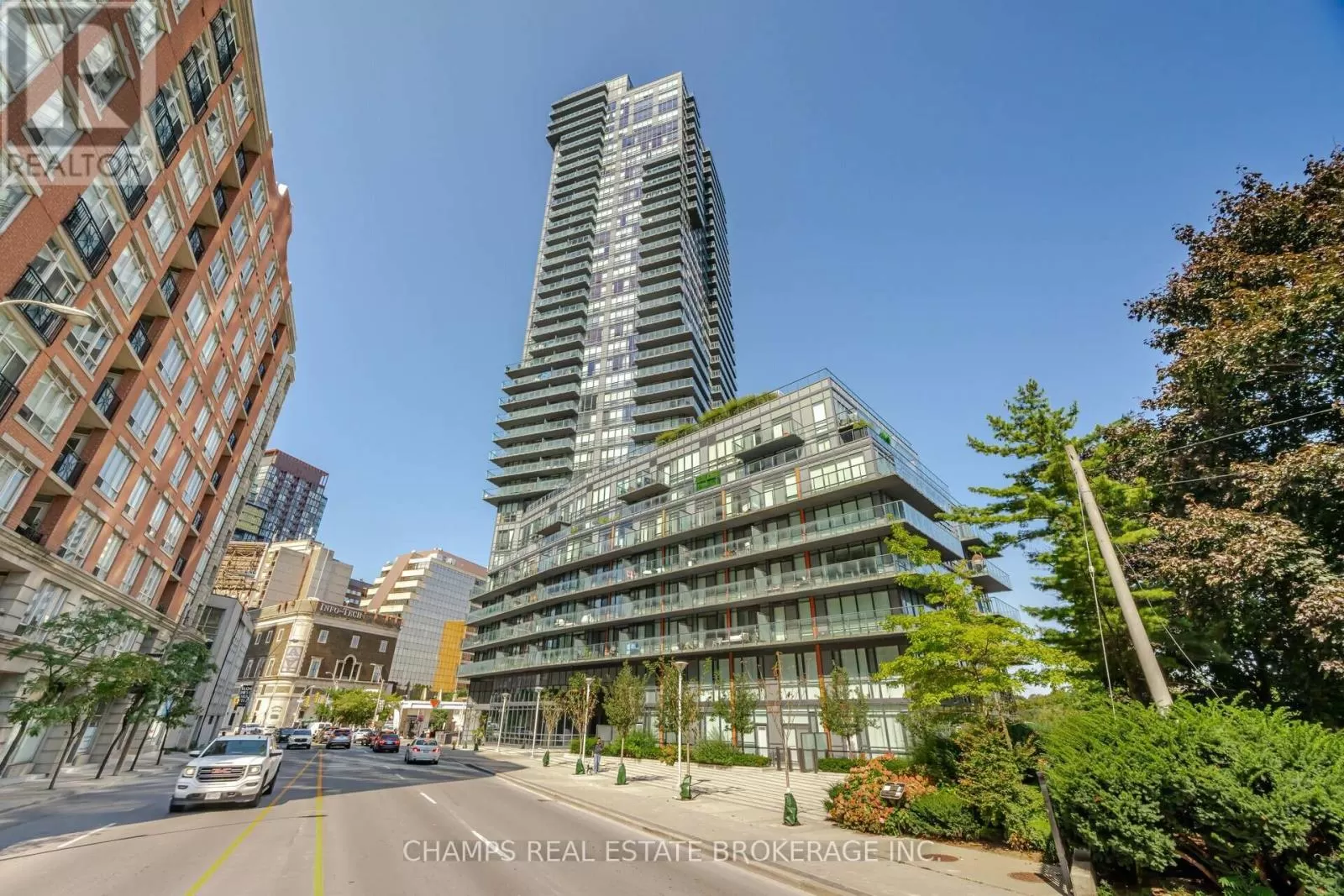 Row / Townhouse for rent: 105 - 825 Church Street, Toronto, Ontario M4W 3Z4