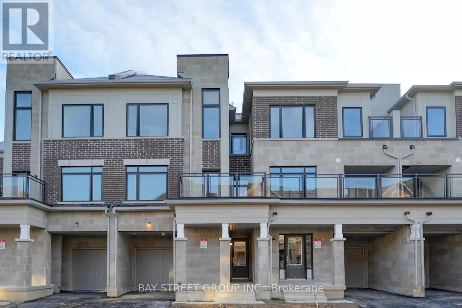 Row / Townhouse for rent: 105 Ness Drive, Richmond Hill, Ontario L4S 0K9