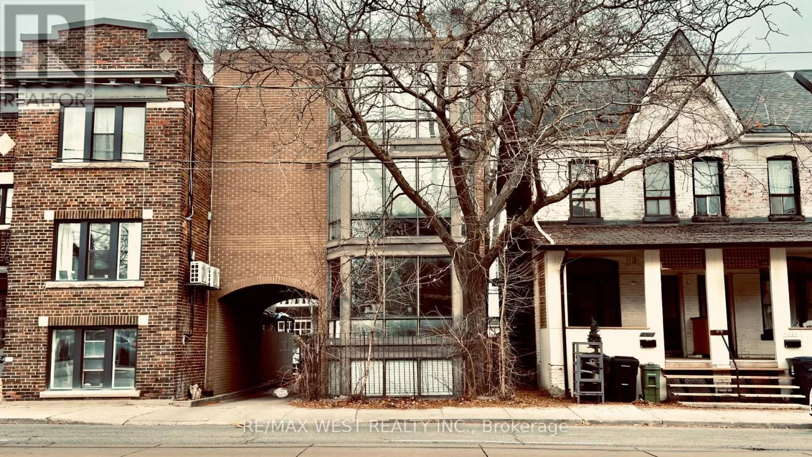 Multi-Family for rent: 1061 Bathurst Street, Toronto, Ontario M5R 3G8