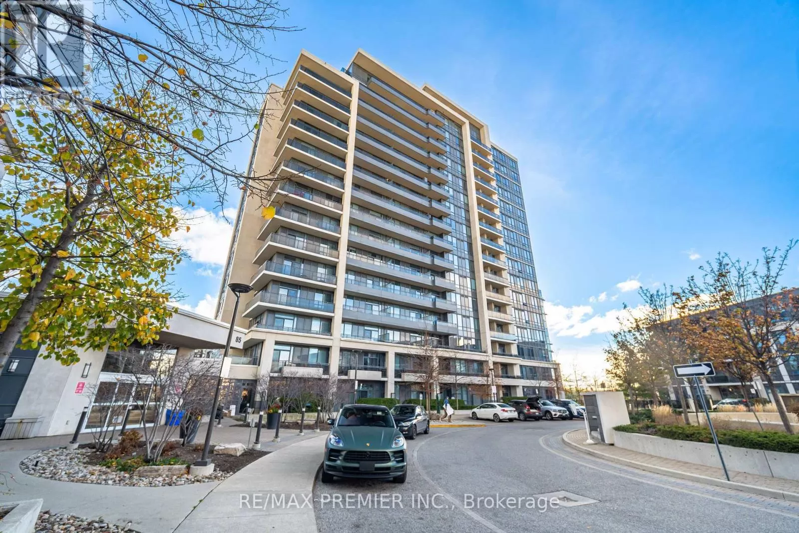 Apartment for rent: 108 - 85 North Park Road, Vaughan, Ontario L4J 0H9