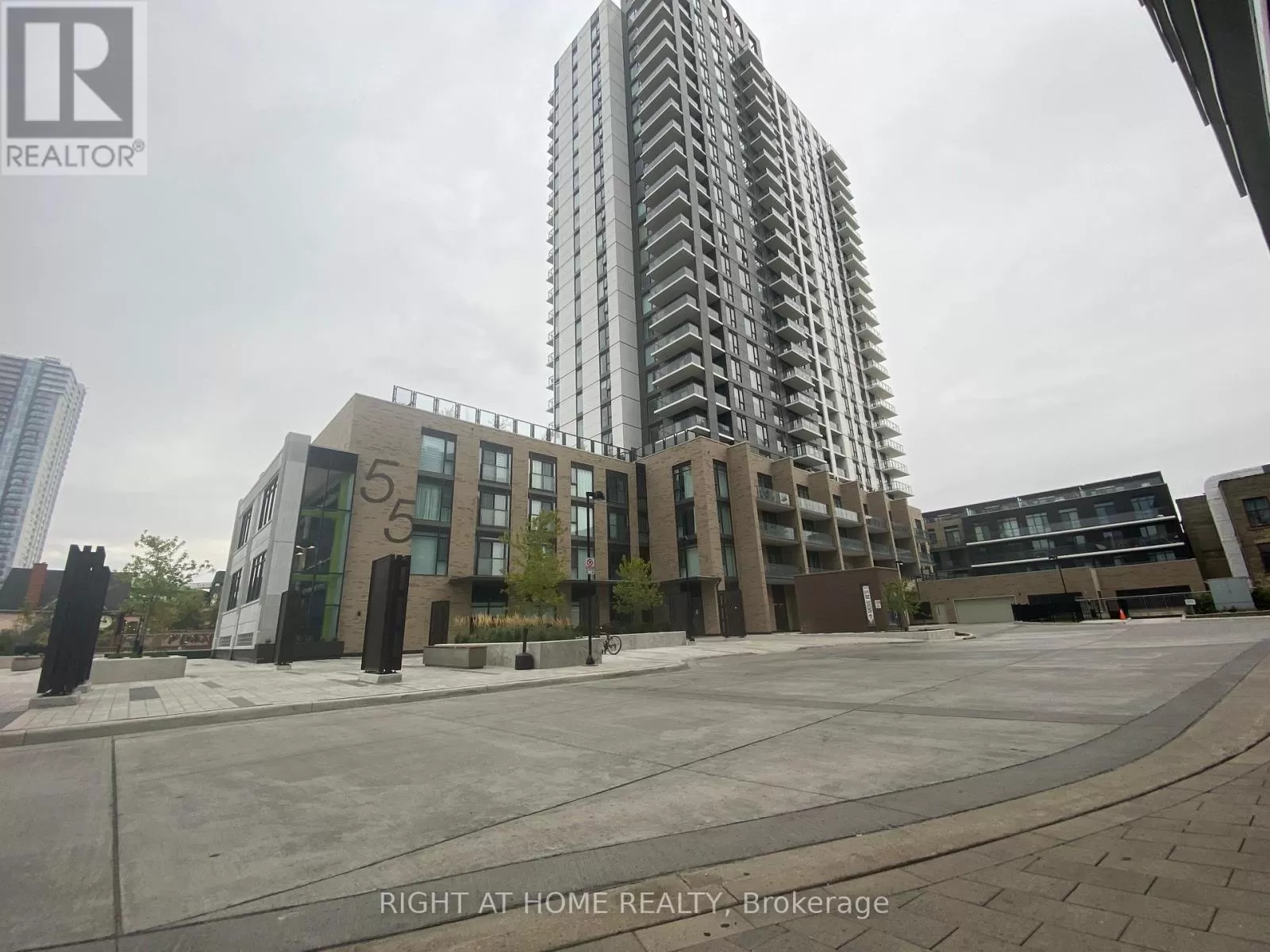 Apartment for rent: 1110 - 55 Duke Street W, Kitchener, Ontario N2H 0C9