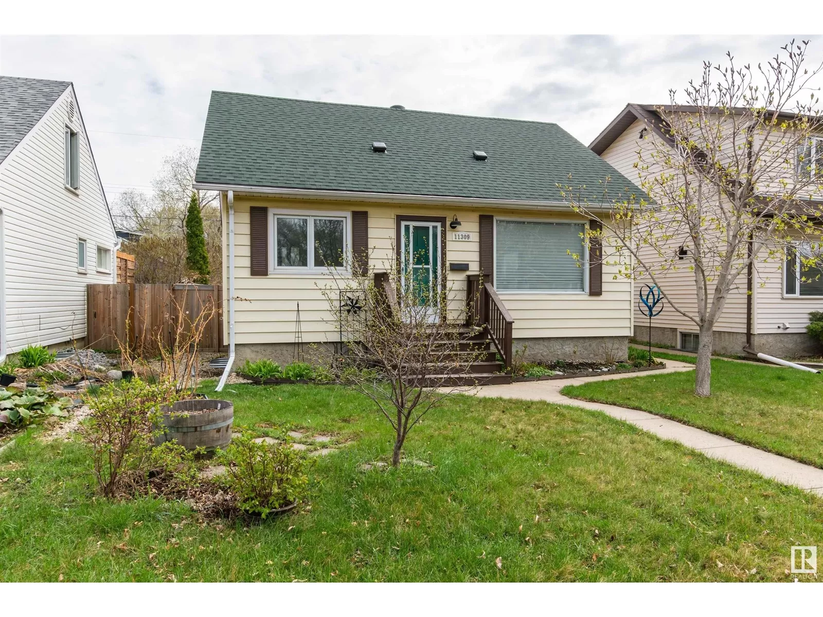 House for rent: 11309 69 St Nw, Edmonton, Alberta T5B 1R8