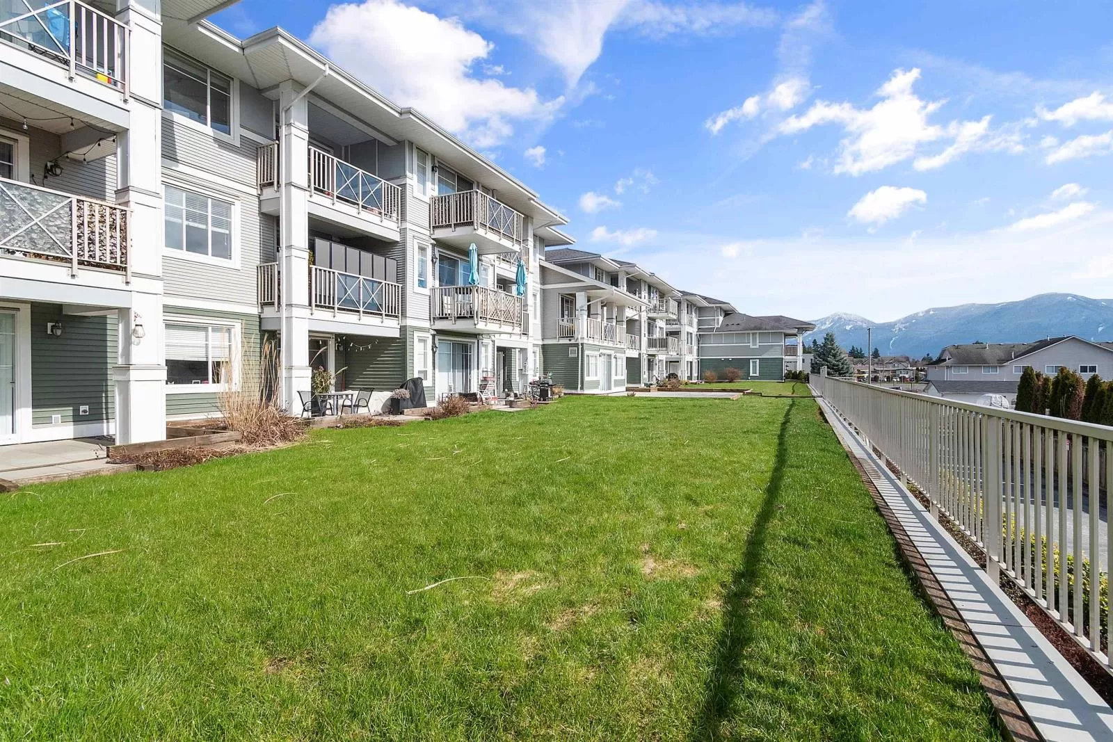 Apartment for rent: 116 46262 First Avenue, Chilliwack, British Columbia V2P 0C3