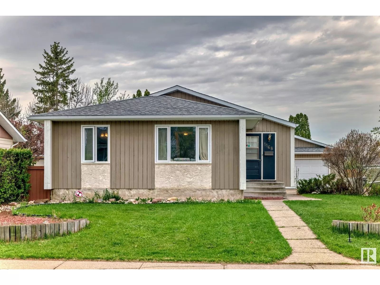 House for rent: 1168 72 St Nw, Edmonton, Alberta T6K 3G1
