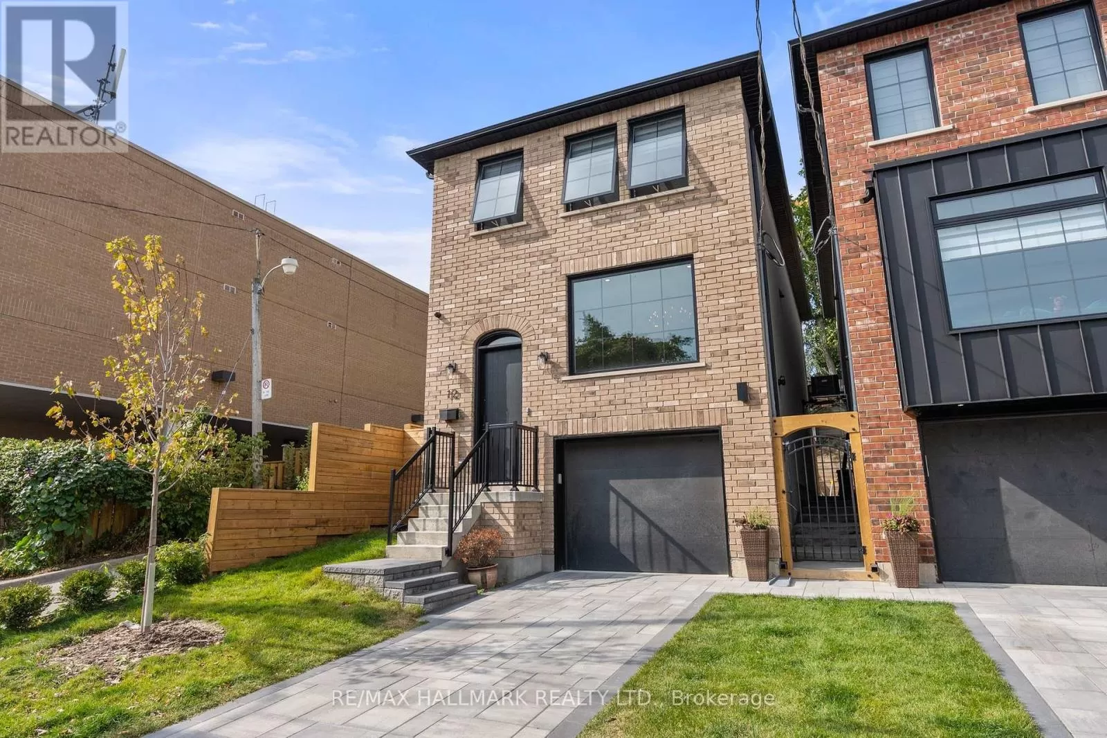 Other for rent: 12 Glenside Avenue, Toronto, Ontario M4L 2T5