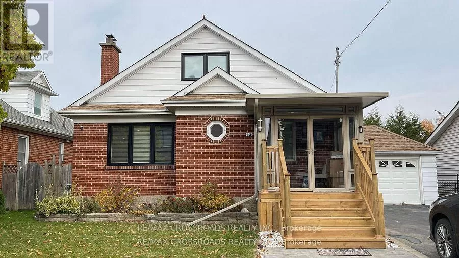 House for rent: 12 Royal Road, Aurora, Ontario L4G 1A8