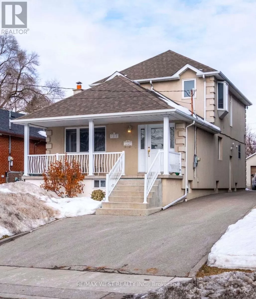 House for rent: 1212 Glencairn Avenue, Toronto, Ontario M6B 2B5