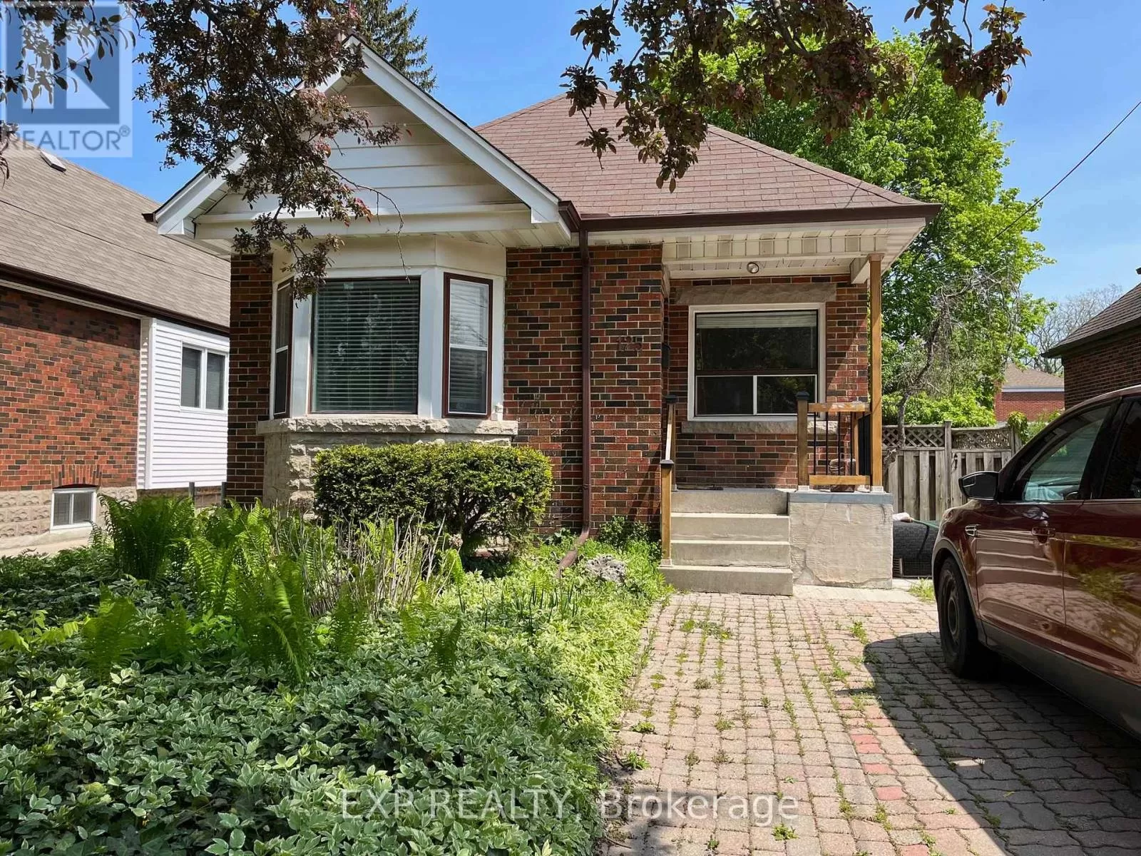 House for rent: 125 Haddon Avenue S, Hamilton, Ontario L8S 1X7
