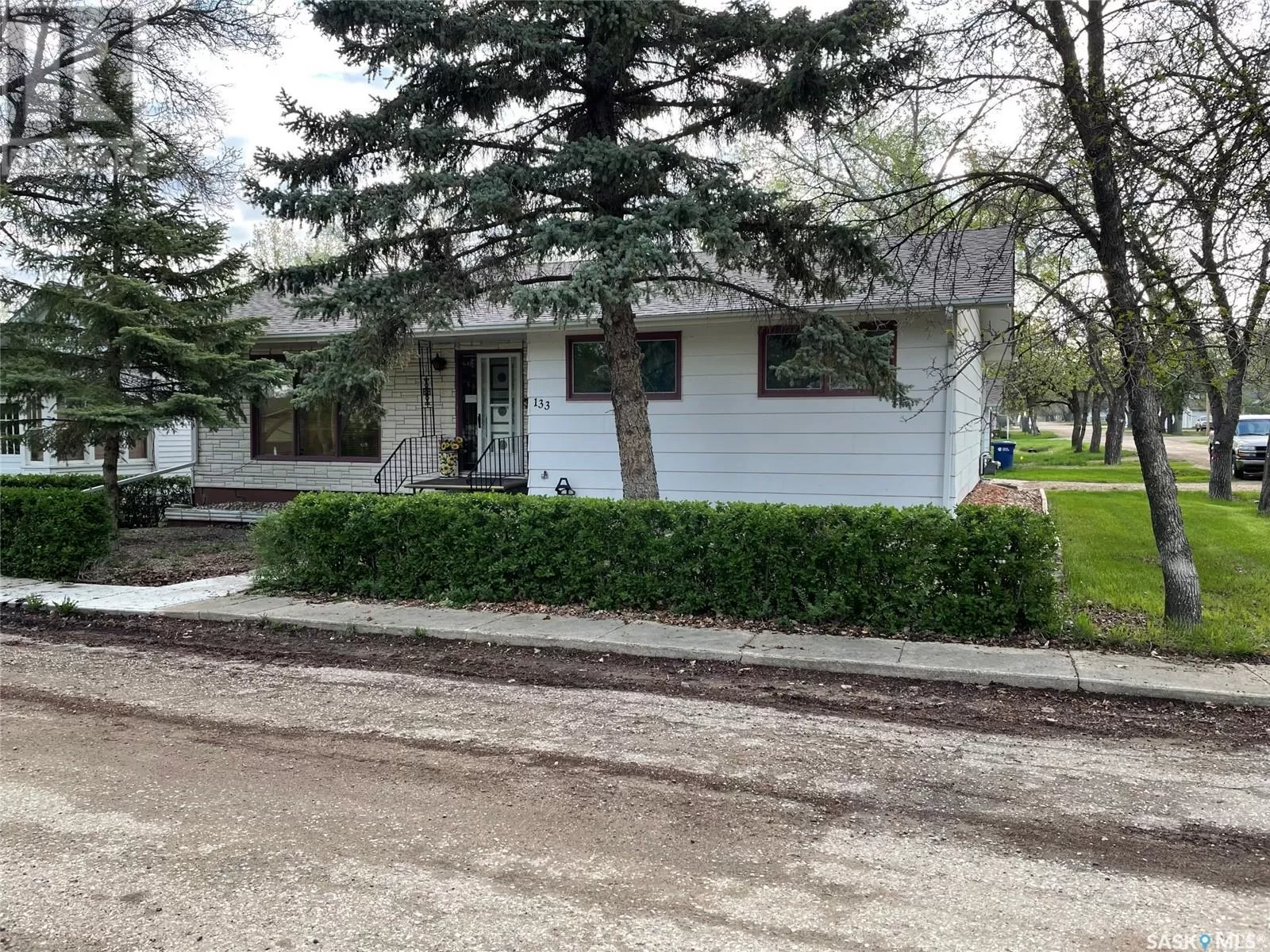 House for rent: 133 2nd Street W, Lafleche, Saskatchewan S0H 2K0