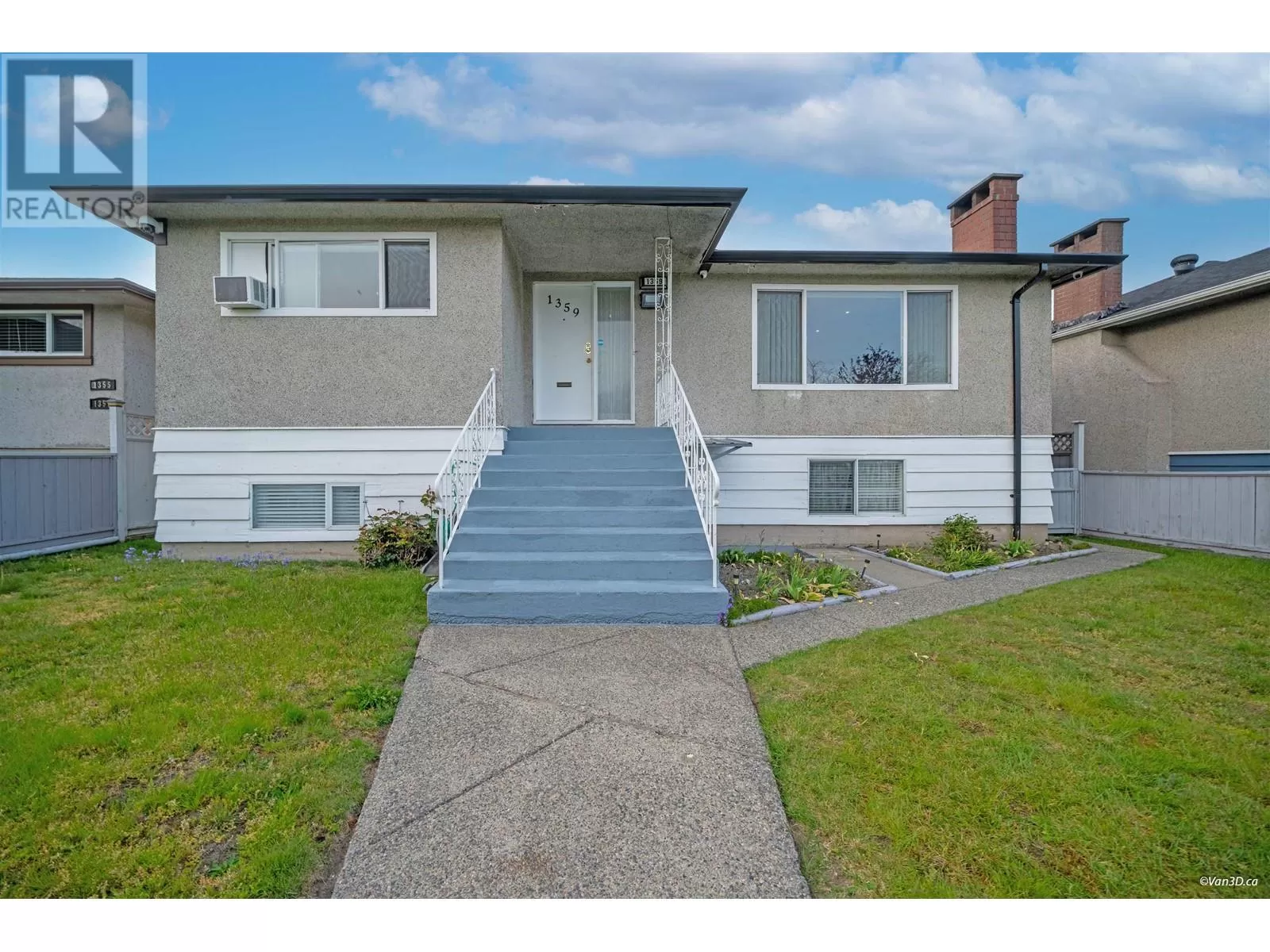 House for rent: 1359 E 64th Avenue, Vancouver, British Columbia V5X 2P2