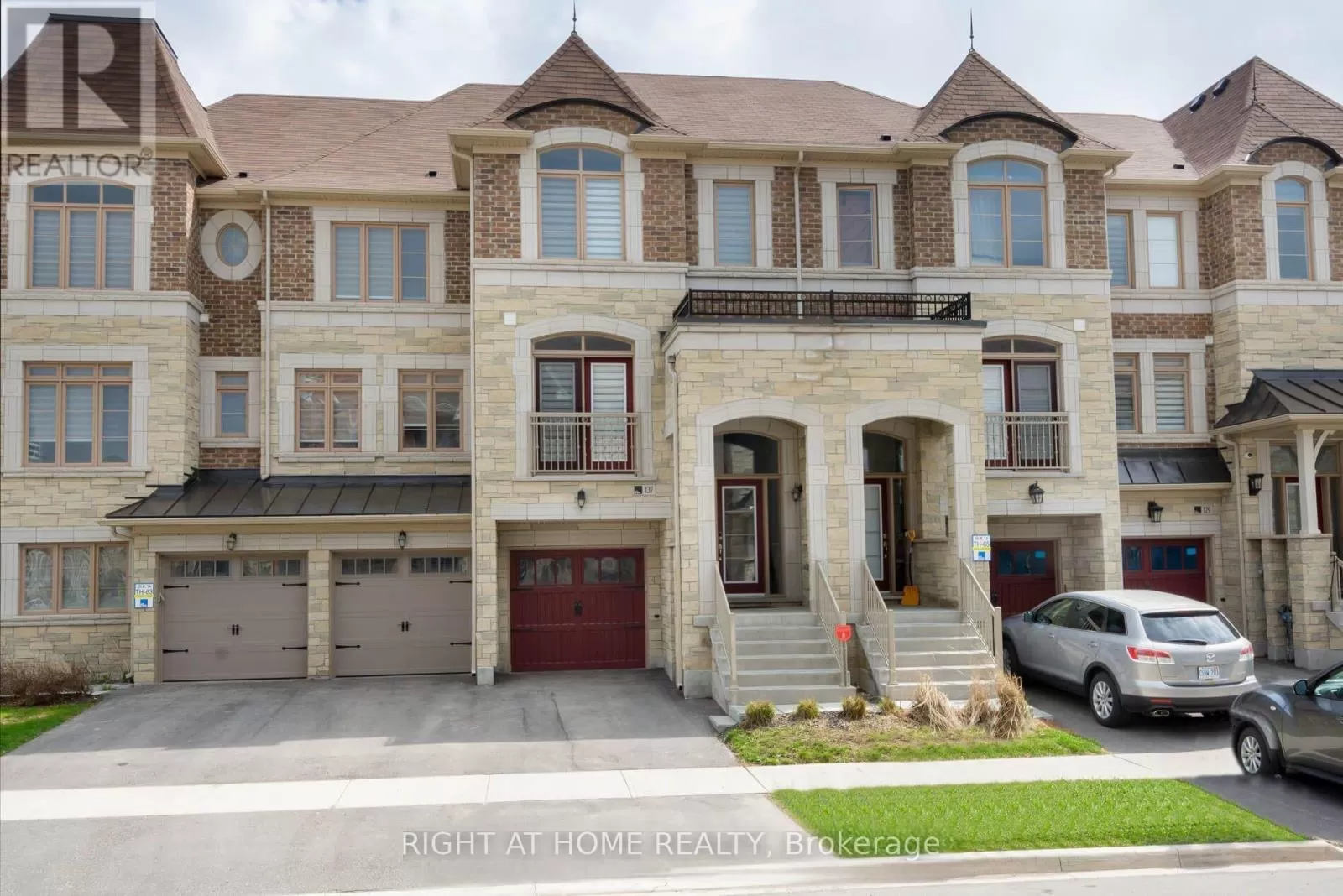 Row / Townhouse for rent: 137 Allegranza Avenue, Vaughan, Ontario L4L 1A6