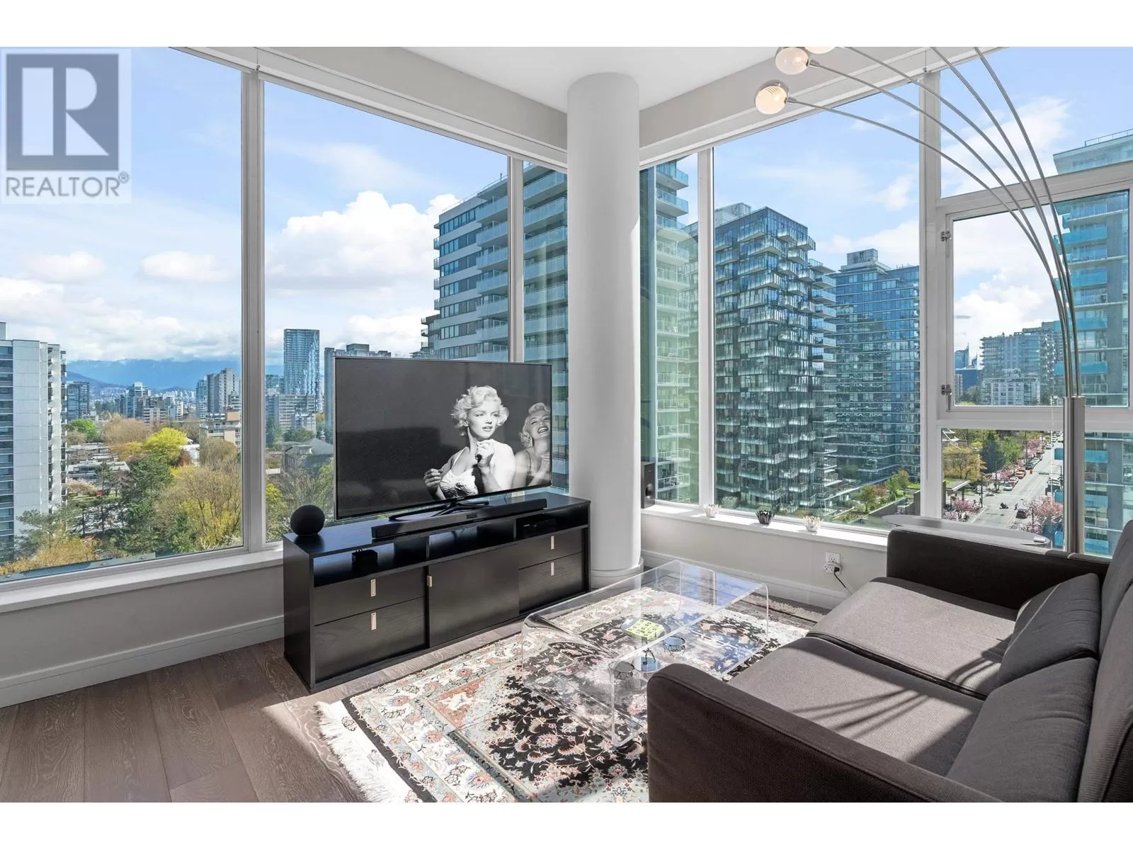 Apartment for rent: 1402 1221 Bidwell Street, Vancouver, British Columbia V6G 0B1
