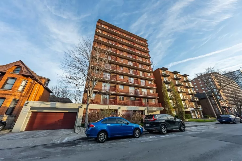 Apartment for rent: 141 Catharine Street S|unit #305, Hamilton, Ontario L8N 2J7