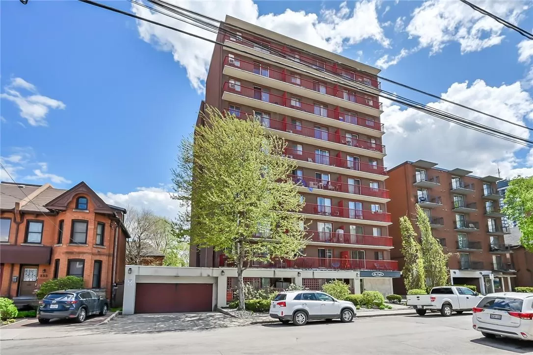 Apartment for rent: 141 Catharine Street S|unit #702, Hamilton, Ontario L8N 2J7