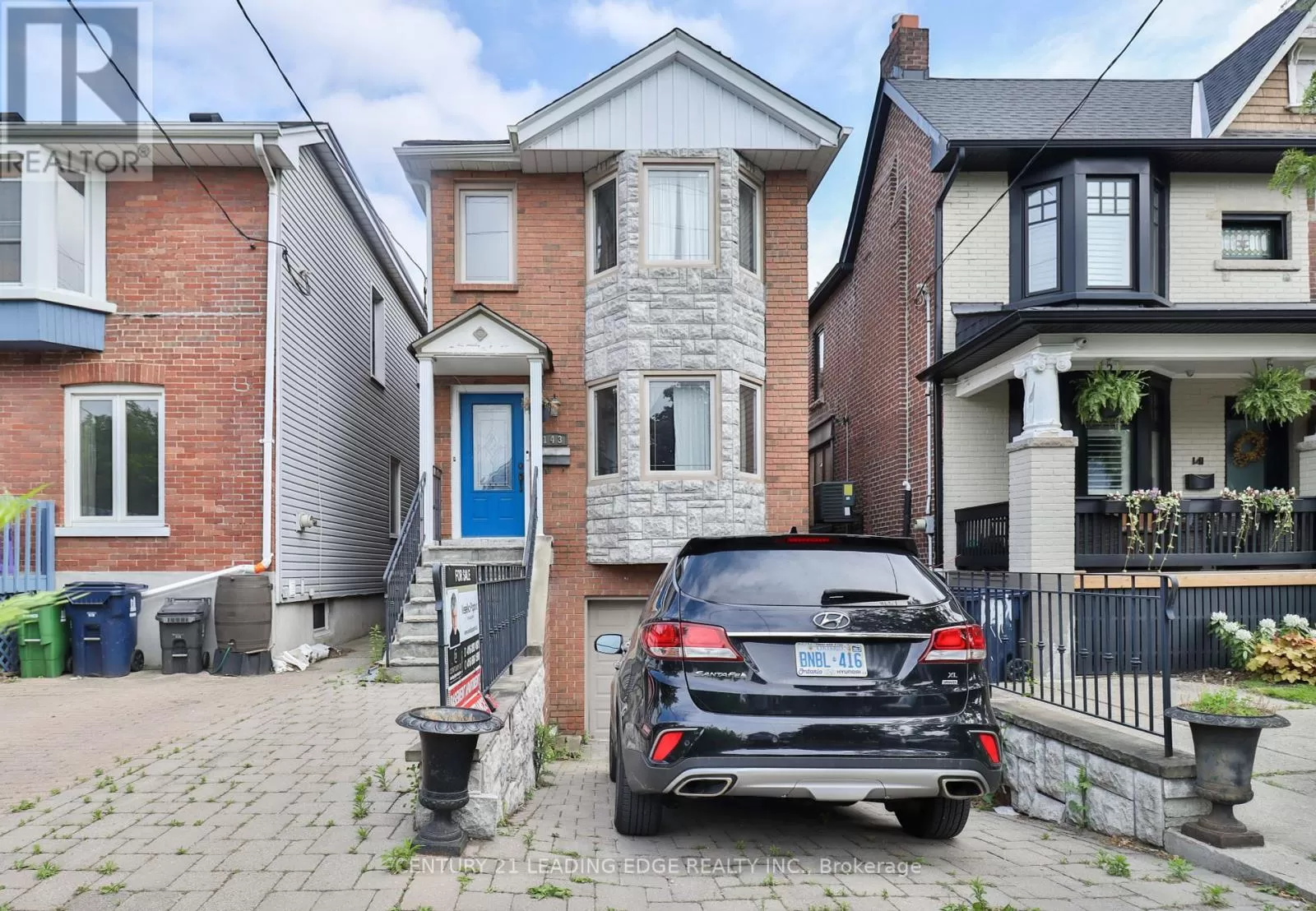 House for rent: 143 Gamble Avenue, Toronto, Ontario M4J 2P2