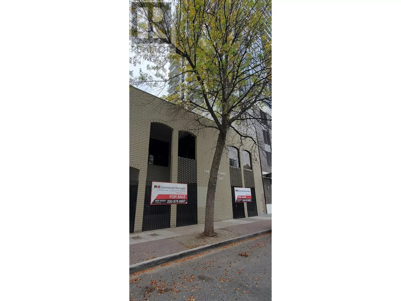 Offices for rent: 1461 St. Paul Street Unit# 100&200, Kelowna, British Columbia V1Y 2E4