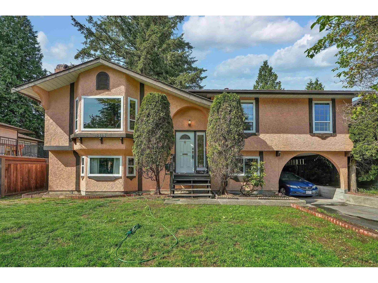 House for rent: 14885 92 Avenue, Surrey, British Columbia V3R 1B9