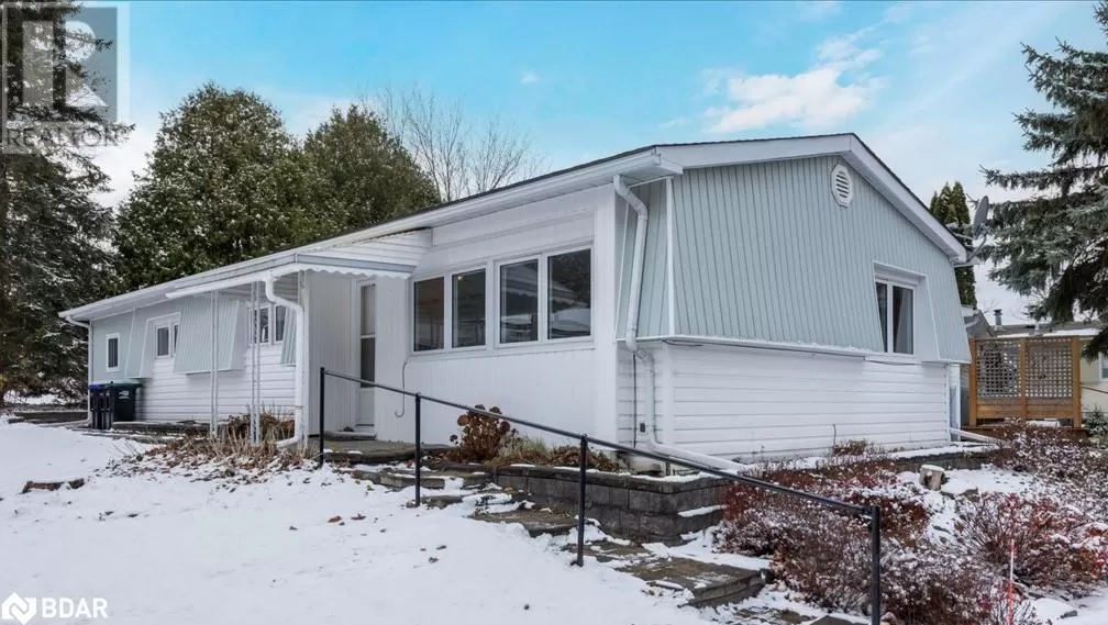 Modular for rent: 15 Flora Drive, Innisfil, Ontario L9S 1R3