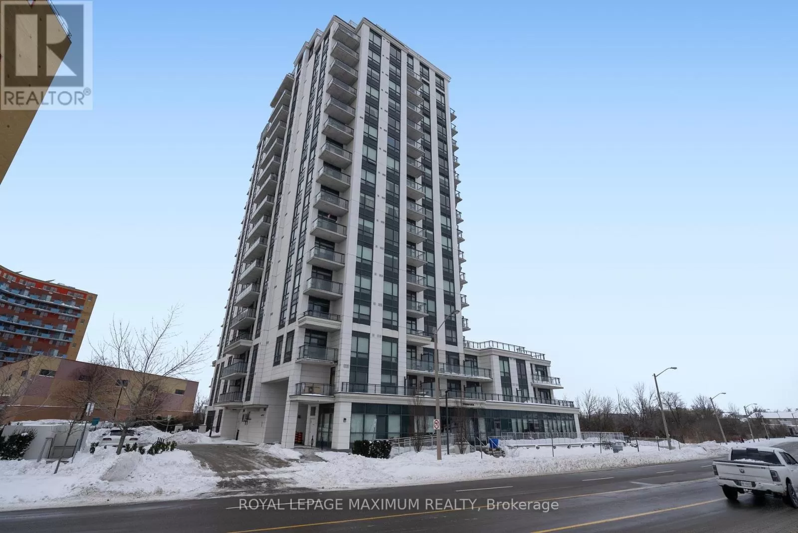 Apartment for rent: 1503 - 840 Queens Plate Drive, Toronto, Ontario M9W 0E7