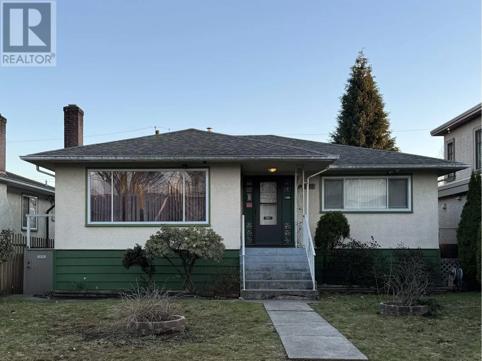House for rent: 1522 E 58th Avenue, Vancouver, British Columbia V5P 2C2