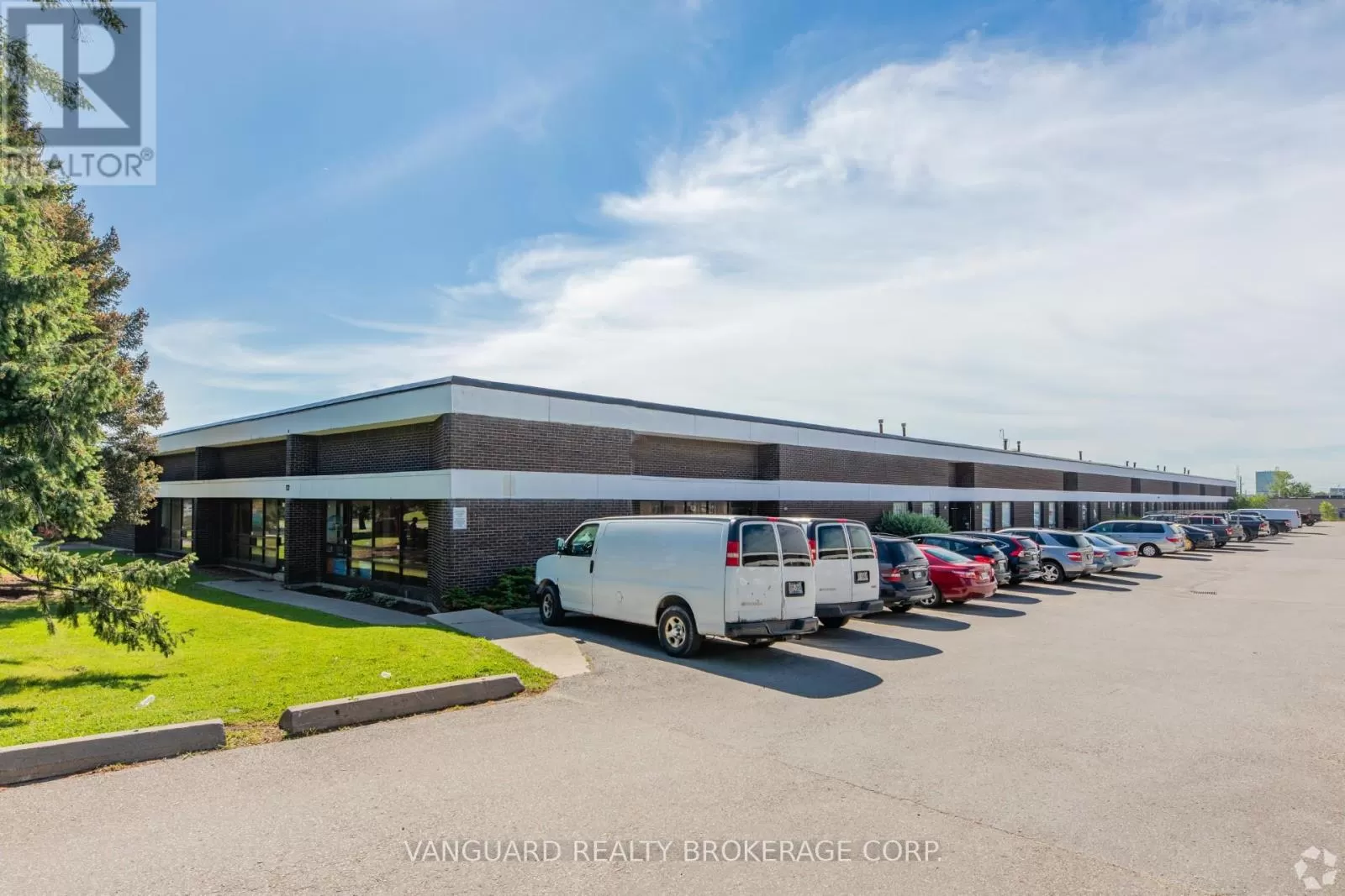 Multi-Tenant Industrial for rent: 155 Dolomite Drive, Toronto, Ontario M3J 2N1