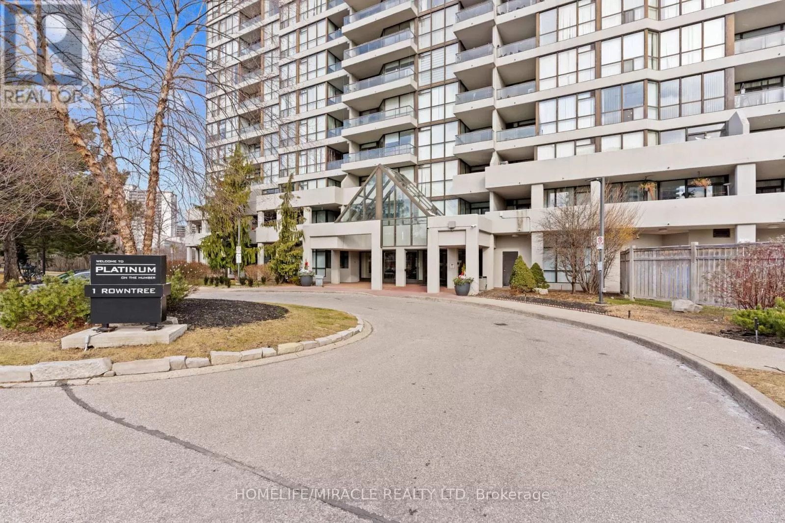 Apartment for rent: 1606 - 1 Rowntree Road, Toronto, Ontario M9V 5G7