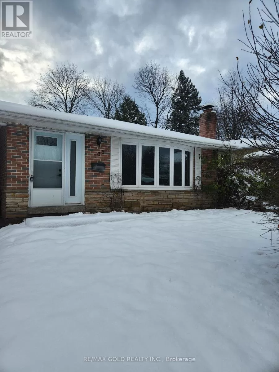 House for rent: 163 Hazelglen Drive, Kitchener, Ontario N2M 2E6