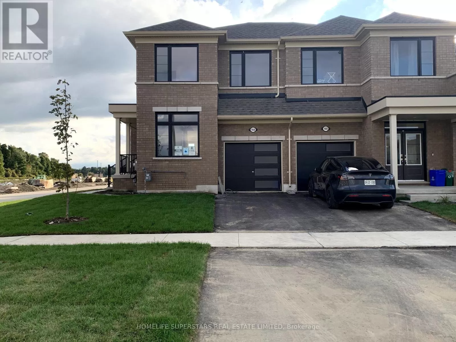 House for rent: 166 Elliot Avenue W, Centre Wellington, Ontario N1M 0H7