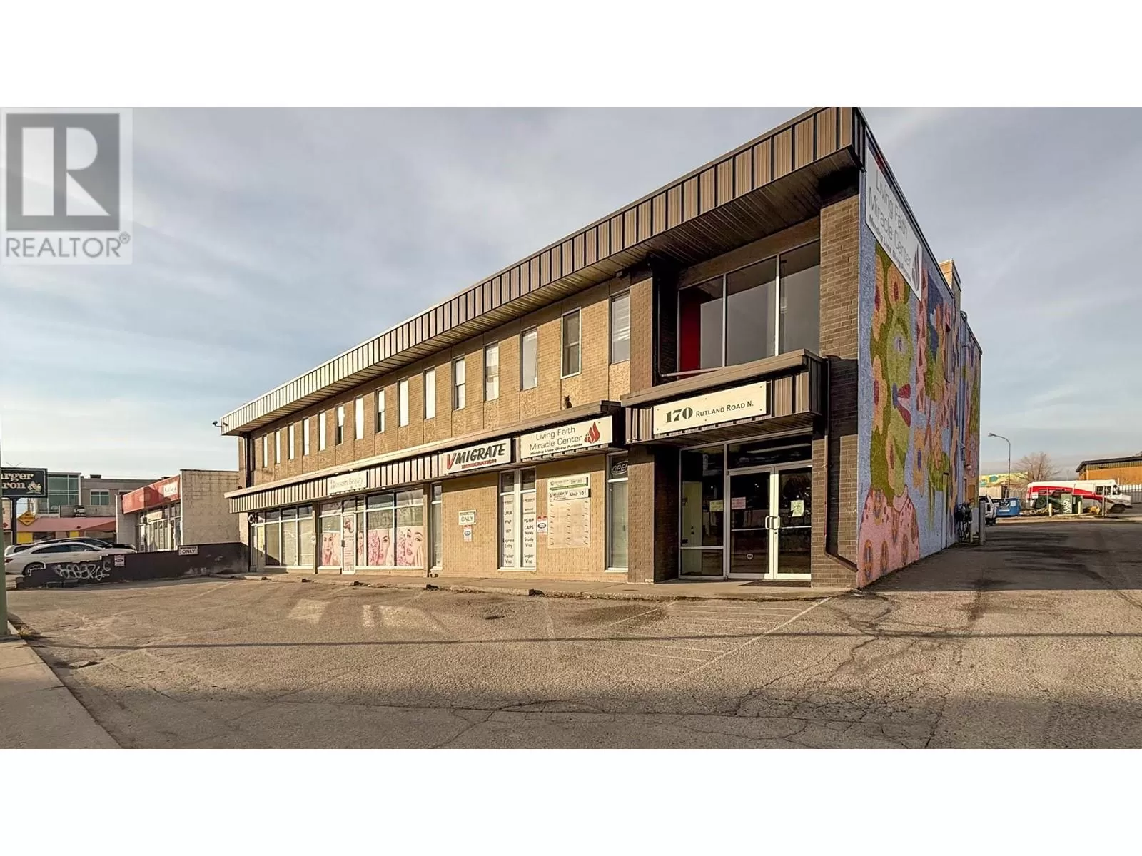 Offices for rent: 170 Rutland Road N Unit# 202, Kelowna, British Columbia V1X 3B2