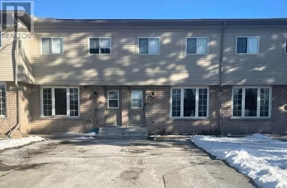 Row / Townhouse for rent: 18 - 113 Bonaventure Drive, Hamilton, Ontario L9C 4P8