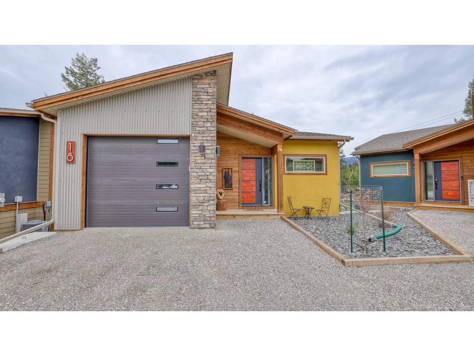 House for rent: 18 - 4926 Timber Ridge Road, Windermere, British Columbia V0B 2L0