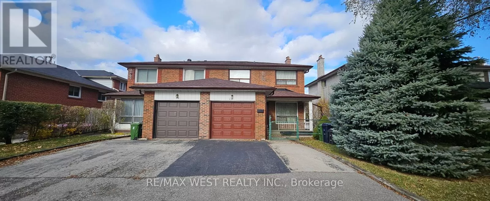 House for rent: 18 Richgrove Drive, Toronto, Ontario M9R 2K9