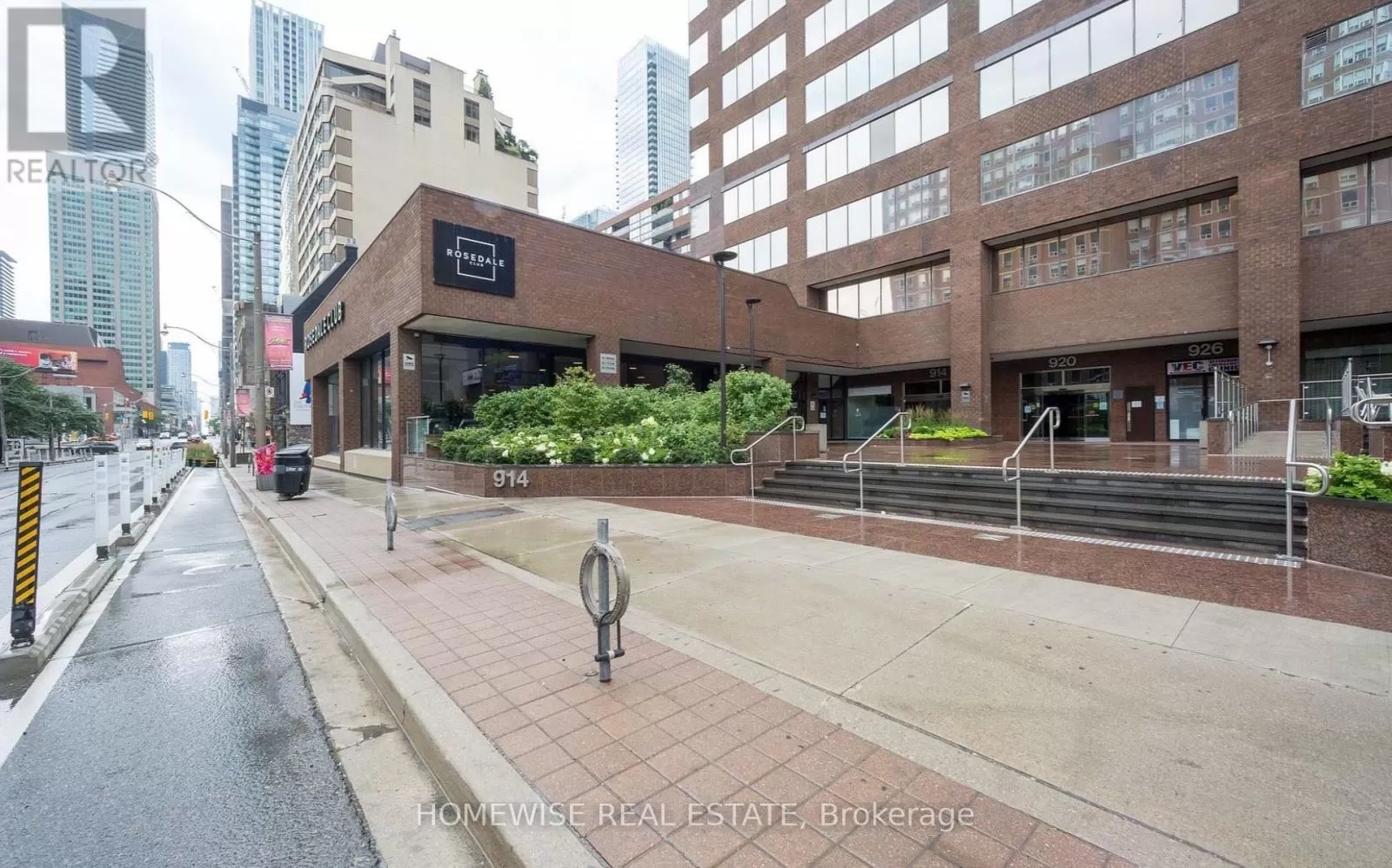 Apartment for rent: 1803 - 914 Yonge Street, Toronto, Ontario M4W 3C8