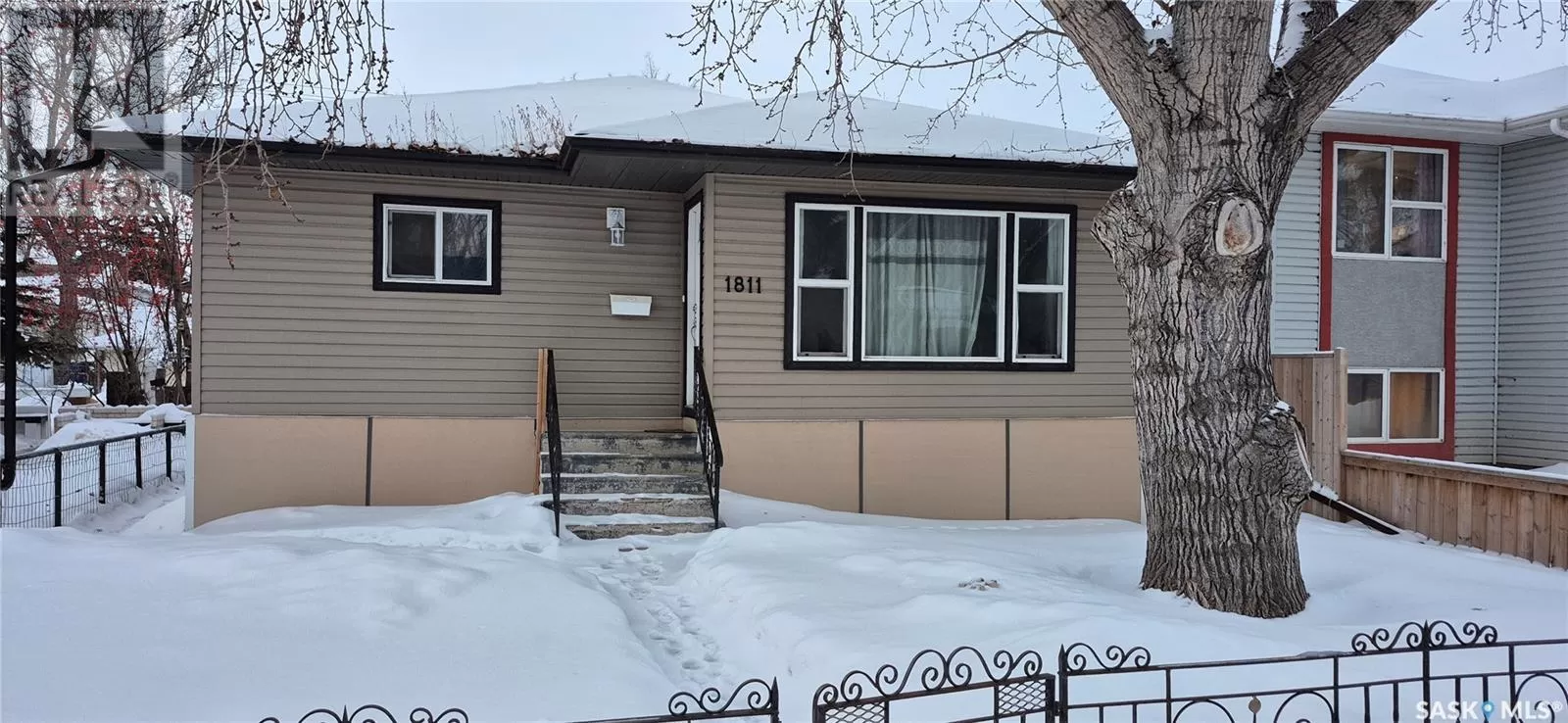 House for rent: 1811 20th Street W, Saskatoon, Saskatchewan S7M 1A1