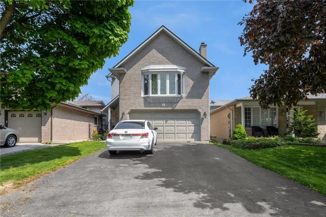 House for rent: 19 Millpond Place|unit #lower, Hamilton, Ontario L8W 2W6