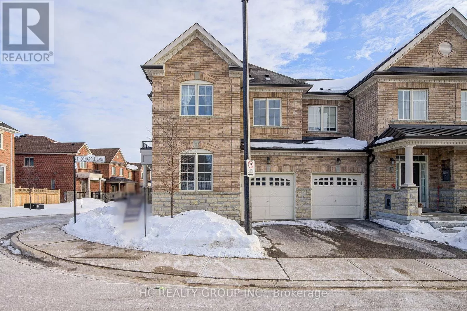 Row / Townhouse for rent: 19 Thornapple Lane, Richmond Hill, Ontario L4E 1E7