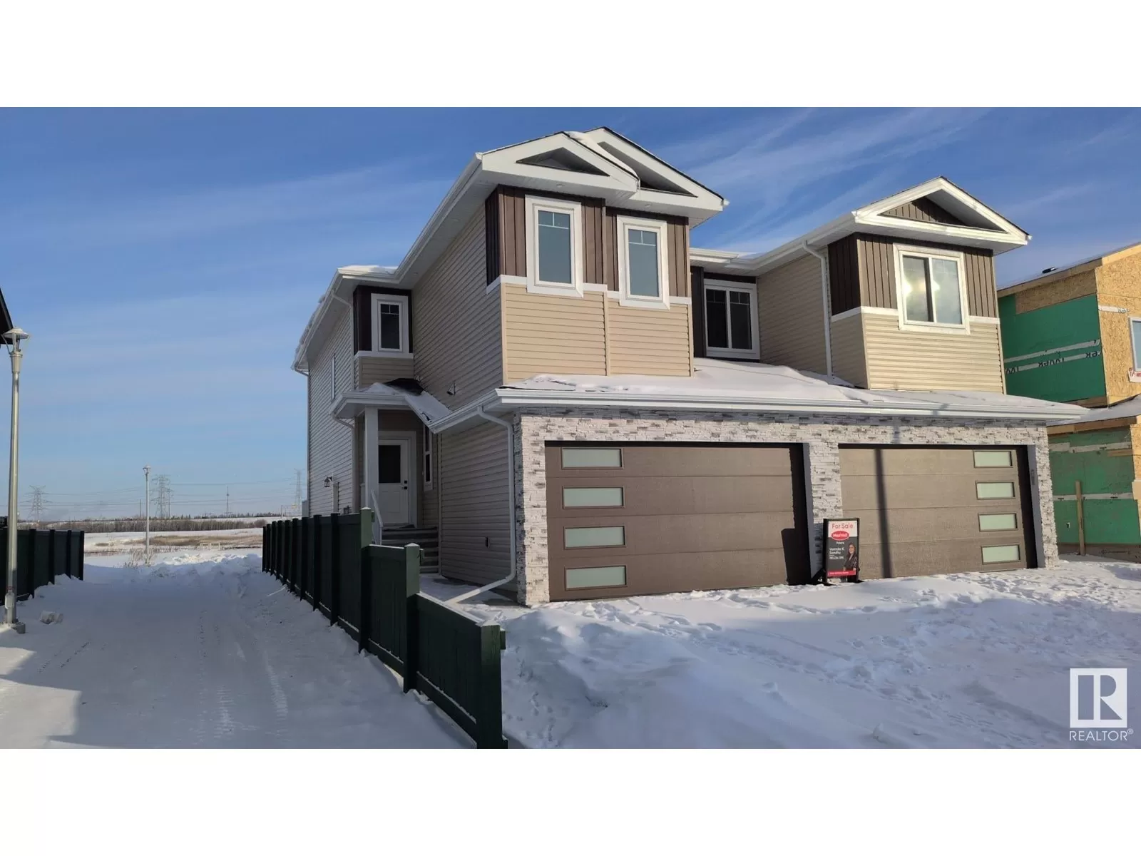 Duplex for rent: 1918 155 Av Nw, Edmonton, Alberta T5Y 4H8