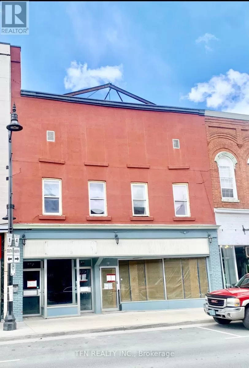 Residential Commercial Mix for rent: 19-21 Dundas Street E, Greater Napanee, Ontario K7R 1H5