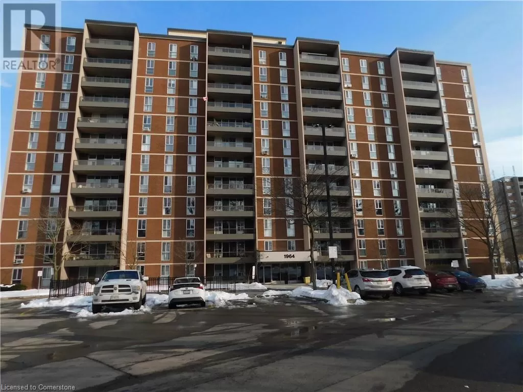 Apartment for rent: 1964 Main Street W Unit# 903, Hamilton, Ontario L8S 1J5