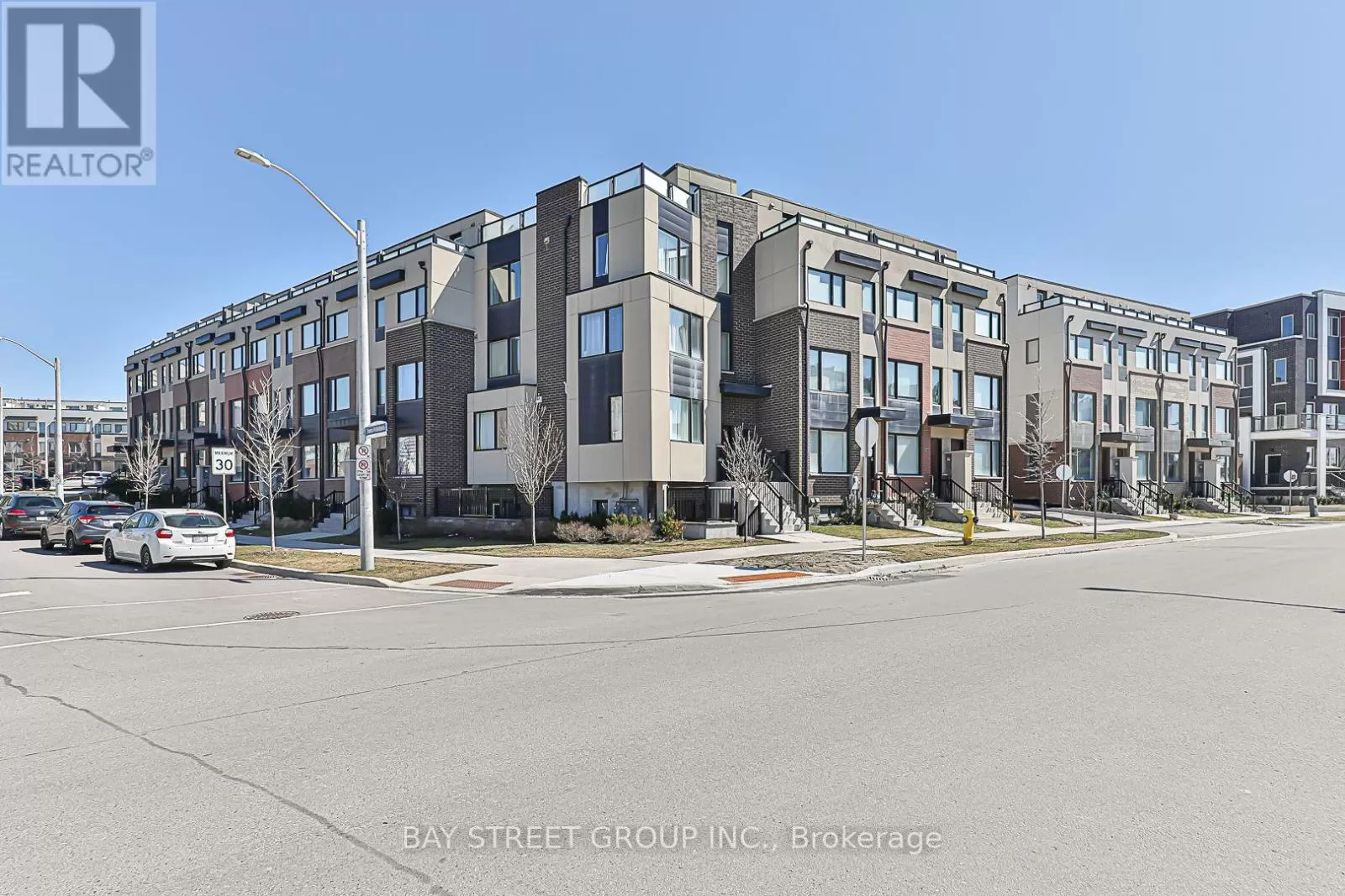 Row / Townhouse for rent: 2 - 161 Frederick Tisdale Drive, Toronto (Downsview-Roding-CFB), Ontario M3K 0B5