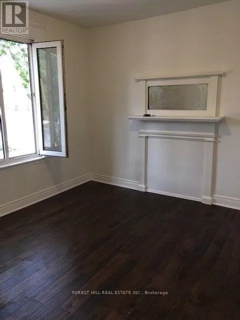 Other for rent: 2 - 540 Spadina Crescent, Toronto, Ontario M5S 2J9