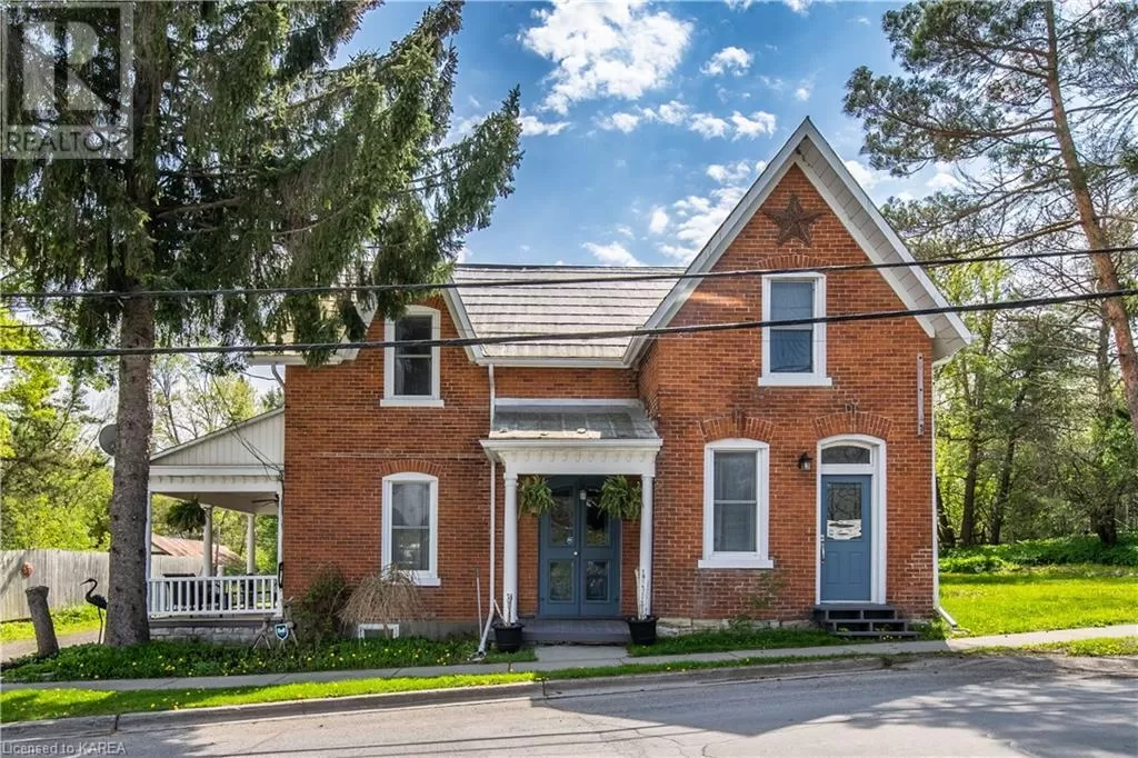 House for rent: 2 Cutler Road, Yarker, Ontario K0K 3N0
