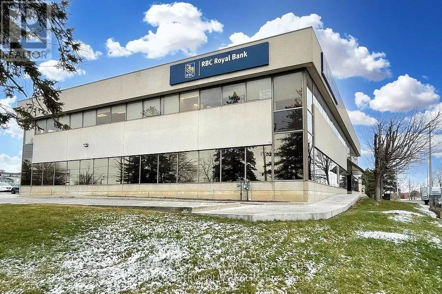 Offices for rent: 200 - 7481 Woodbine Avenue, Markham, Ontario L3R 2W1